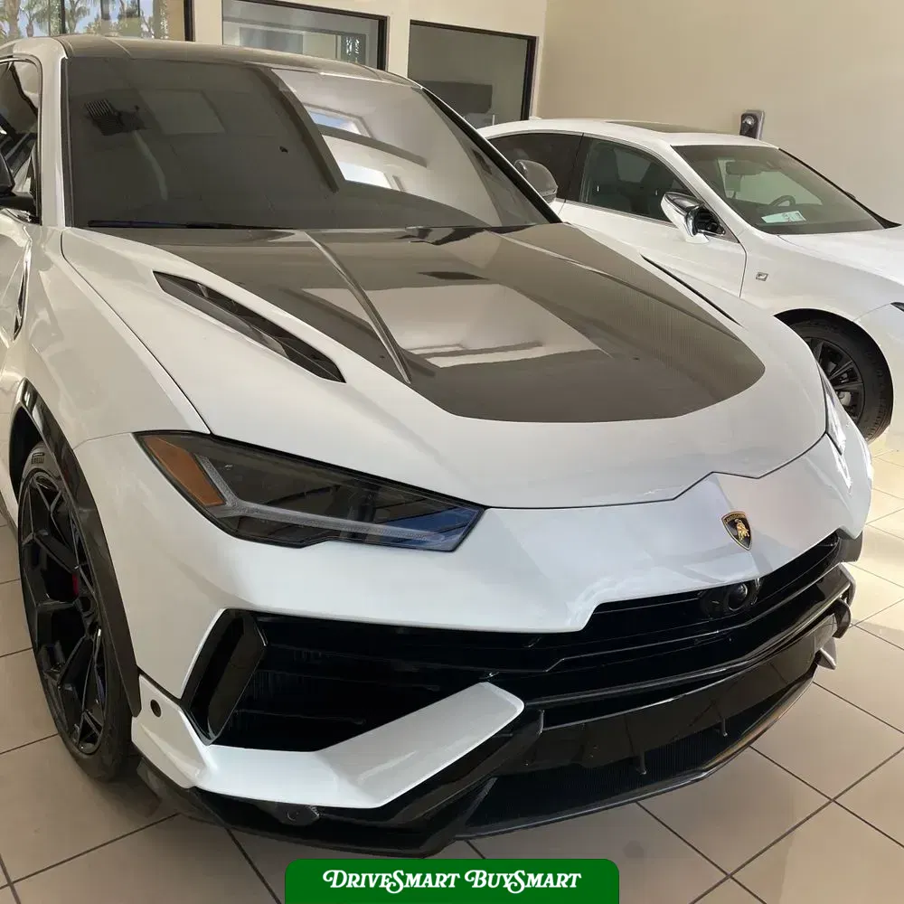 2023 Lamborghini Urus Base