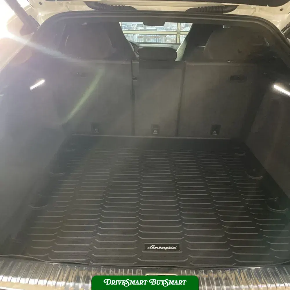 2023 Lamborghini Urus Base