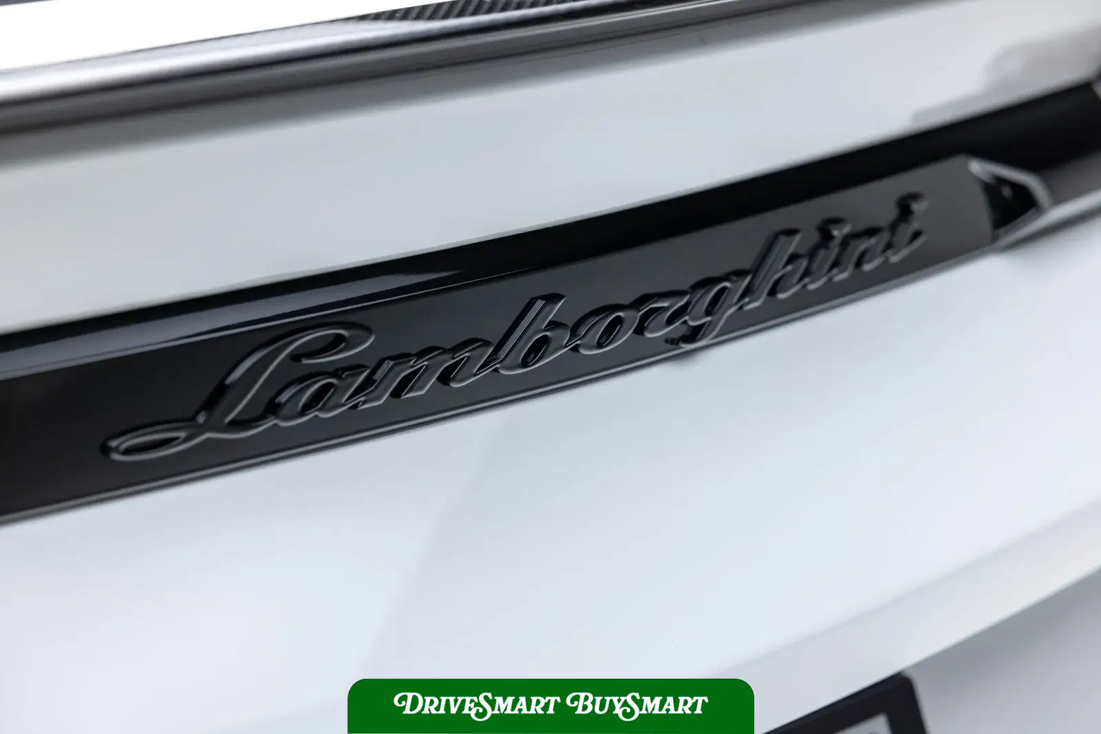 2024 Lamborghini Urus Performante